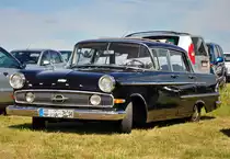 Opel Kapit�n am Flugplatz Wershofen-Eifel - 02.09.2012