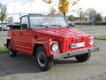 Kbelwagen VW W 181 aus der Hansestadt Rostock (HRO) fotografiert beim 9. Oldtimertreffen am HEROS-Ostprodukte-Discounter, Rostock/Broderstorf [27.10.2012]