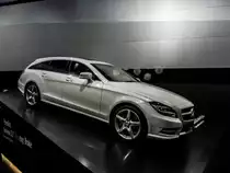 Mercedes-Benz CLS Shooting Brake, gesehen auf dem Pariser Automesse am 11.10.2012