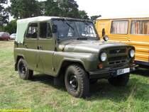 Gelndewagen UAZ 469 aus dem Landkreis Bad Doberan (DBR) fotografiert beim 16. Oldtimer- und Traktorentreffen, Alt Schwerin/Meckl. [08.08.2009]