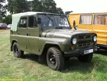Gel�ndewagen UAZ 469 aus dem Landkreis Bad Doberan (DBR) fotografiert beim 16. Oldtimer- und Traktorentreffen, Alt Schwerin/Meckl. [08.08.2009]