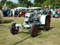 Kramer Allesschaffer treibt eine Dreschmaschine bei der Oldtimerausstellung in 76689 Karlsdorf-Neuthard am 29.06.08