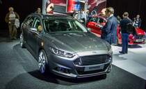 Ford Mondeo Kombi (Aufnahme: Automesse Paris am 11.10.2012)