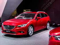 Der neue Mazda 6 Kombi (ab 2013 kaufbar) (Foto: Automesse Paris 11.10.2012)