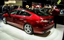 Das fliessende Heck des Ford Mondeos (5 Trer Version, Automesse Paris 11.10.2012)