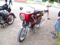 Ein BMW Motorrad, der Typ ist mir leider nicht bekannt. (Scheibenberg 2006)