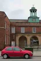 Ford Fiesta vor dem Jockey Club in Newmarket, 8.9.10