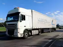 DAF XF105.460 mit L.P. Logistik Auflieger; 120713