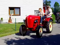 PORSCHE-DIESEL Junior am Weg zur Oldtimerveranstaltung M�nsteuer; 120812