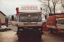 Hier sieht man die damalige Neuanschaffung der Firma Enslin in Spieka ein Magirus Iveco Turbo mit Spezi Werbung der ebenfalls 1985 auf dem Betriebsgel�nde in Spieka bei Cuxhaven steht.