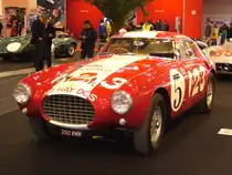 Ferrari 250 MM von 1953. Im Jahr 1953 wurde zum ersten Mal eine Weltmeisterschaft f�r Sportwagen ausgetragen. In dem Jahr gewann Ferrari die Konstrukteursweltmeisterschaft. Der abgelichtete 250 MM leistet aus einem 3.0l V12-motor 240 PS. Dieser Wagen wurde von Dr. Giuseppe Nino Farina (dem ersten Formel 1 Weltmeister im Jahr 1950), sowie von Alberto Ascari (Formel 1 Weltmeistermeister der Jahre 1952 & 1953) pilotiert. Essen Motor Show am 06.12.2012.