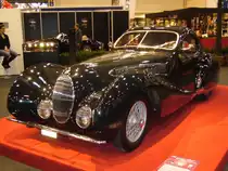 Talbot-Lago Coupe T 150C SS von 1938. Die  wurde bei Figoni & Falaschi in Paris  eingekleidet . Das bis zu 200 km/h schnelle Coupe hat einen 6-Zylinderreihenmotor mit 4.482 cm� Hubraum. Essen Motor Show am 06.12.2012.