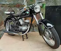 MZ RT 125 Reichstyp, 1-Zyl.2-Takt-Motor mit 123ccm, wurde von 1950-65 gebaut, Technik-Museum Merseburg, Mai 2012