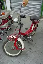 Simson SL1, Mofa aus Suhl mit 1,6PS, Vmax.30Km/h, Baujahr 1970, Technik-Museum Merseburg, Mai 2012