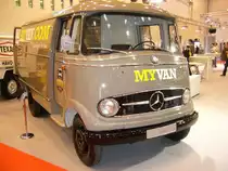 Frontansicht eines Mercedes Benz L 319D des Baujahres 1960. Essen Motor Show am 06.12.2012.