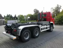 Der neue Wechselladerfahrzeug (WLF) der Freiwilligen Feuerwehr Viersen, stationiert an der Hauptwache. Standardm��ig ist der Abrollbeh�lter AB-Wasser/Schaum aufgesattelt. Fahrgestell: Volvo FMX Aufbau Wechselladereinrichtung: Michels Fahrzeugbau Feuerwehrtechnischer Ausbau: Baumeister & Trabant Abrollbeh�lter: Hersteller: Laudon Wassertank 9000 l Schaummittel 500 l Tragkraftspritze TS 8/8 2 Schnellangriffseinrichtungen 50 m 2 fest eingebaute Zumischer Z4 R Monitorschaumrohr. Der WLF ist am 20.10.2012 bei einen Foto Termin in Viersen von mir Aufgenommen worden