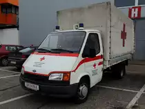 FORD-Transit mit Planenaufbau, im Einsatz f�r d. �sterr. Rote Kreuz, St�tzpunkt Grieskirchen; 121124