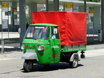 Vespa Car * Kleintransporter * der Firma NOHL, ZH 45921 unterwegs in Schaffhausen am 28.06.2008