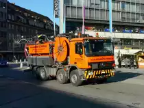 Mercedes Actros 4146 Entsorgungsfahrzeug unterwegs in Thun am 19.12.2012