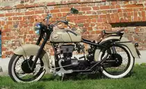 AWO Sport Bj 1958; Umbau 2011; Fahrgestell und Antrieb original; Blechteile, Sitze, Lackierung Eigenbau; elektr Z�ndung
-Aufnahme August 2012, Burg/Spreewald, 