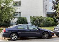 Chrysler 300M (vorgänger des 300C), Seitenansicht. (Aufnahmedatum: 20.10.2012)