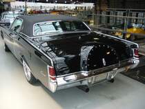 Heckansicht eines Lincoln Continental Mark III Coupe der Sonderserie Triple black aus dem Jahr 1969. Classic Remise D�sseldorf am 05.01.2013.