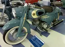 Victoria Swing KR21, Baujahr 1955, 197ccm und 11,3PS, Vmax.100Km/h, elekt.Ziehkeilgetriebe mit Knopfdruck-Schaltung am Lenker, Automuseum Schramberg, Mai 2012