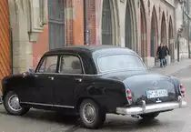 Mercedes 190D (W121) in M�nchen.(4.1.2013)