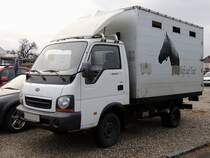 KIA-K2500 Tci mit Aufbau zum Pferdetransport; 130102