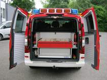 Florian Nettetal 02 MTF 01
Das Mannschaftstransportfahrzeug (MTF) der FF Nettetal, Lschzug Hinsbeck.

Fahrgestell: Mercedes-Benz Vito 113 CDi 4x4 (Baureihe W639)

Ausbau: Fahrzeugbau Kevelaer

Der MTF ist im Juli 2012 Zwecks Foto Termin am GH Nettetal Hinsbeck von mir Fotografiert worden