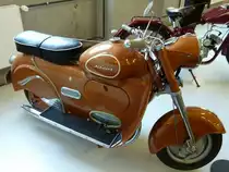 Achilles Ami-Sport, Baujahr 1954, Motor mit 175ccm und 9,5PS, Vmax.90Km/h, die vollverkleidete Maschine wurde in Wilhelmshafen gebaut, Automuseum Schramberg, Mai 2012