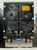 Da lohnt es sich auch mal hinter einem Lkw zu bleiben, ein neues optisches Hihglight der Spedition Schumacher aus Würselen ist auf unseren Autobahnen unterwegs! Der Kühlauflieger und die Sattelzugmaschine (Actros 1845) wurde nach dem Motto  Sternbilder und Sternzeichen  aufwendig lackiert. Zu sehen sind 88 Sternbilder! Das Fahrzeug gibt es auch als Modell von der Firma Herpa zu kaufen.