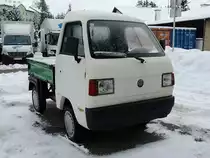 Bellier, ein Leichtkraftwagen Made in Frankreich, darf in einigen L�ndern auch ohne PKW-F�hrerschein mit einem Moped-F�hrerschein gefahren werden. 130119