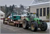 Deutz-Fahr Agrotron 260 mit Spezialh�nger aufgenommen am 18.01.2013.