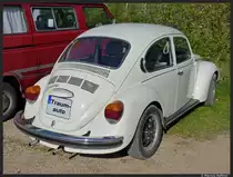 Ein VW K�fer 1303 LS bei der Auto- und Zweiradschau am 25. April 2010 in Roth. 
