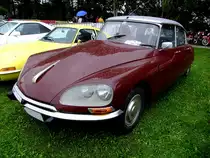 CITROEN DS21; Baujahr 1971 hat sich trotz Regenwetter zur Wadholz-Classic2012 eingefunden; 120715