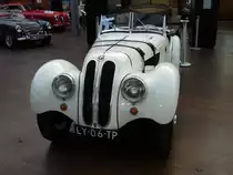 Frontansicht eines BMW 328 Roadster. 1937 - 1939. Classic Remise D�sseldorf am 26.01.2013.