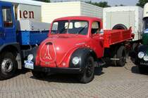Magirus Deutz Kipper hier bei einem Oltimer Treffen in
Bsingfeld am 27.7.2008.