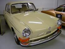 VW 1600 Typ 3, Autosammlung Steim in Schramberg, 6.3.11 
Baujahr 1972 
4 Zylinder, 54 PS aus 1570 ccm. 
135 km/h schnell und 1010 kg schwer.