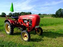 PORSCHE,HOFHERR-SCHRANTZ; Baumuster: Austro-Junior; Hubraum 822ccm; Bj.1960, hat zur Sicherheit einen grnen Sonnenschirm dabei; 120805