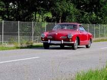 VW-1500, Karmann-Ghia; unternimmt einen Sonntagsausflug; 120812
