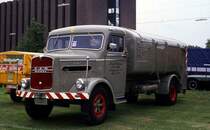 Absolute Raritt: Wer bewahrt schon einen Mllwagen auf.
Dieser MAN tat in den fnfziger Jahren seinen Dienst und wurde
hier am 15.6.1990 bei einem Oldtimer Treffen in Castrop - Rauxel 
prsentiert.