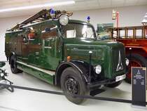 Klöckner Humboldt Deutz LF 15/4, Autosammlung Steim in Schramberg, 6.3.11 
Baujahr 1941, WFw Junghans 
4 Zylinder, 80 PS aus 4952 ccm. 
80 km/h schnell und 4600 kg schwer. 