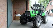 Deutz DX 6.30 auf Obstgut Heltorf bei Dsseldorf Angermund am 1.Mai.2012.