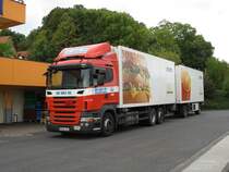 Scania R 380 Mc Donalds Koffer Zug auf der Raststtte Geiselwind 
am 6.9.2008.