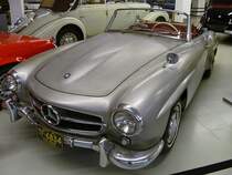 Mercedes 190 SL (W121 II), Autosammlung Steim in Schramberg, 6.3.11 
Baujahr 1956 
4 Zylinder, 105 PS aus 1900 ccm. 
170 km/h schnell und 1170 kg schwer. 