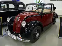 Mercedes 130 (W23), Autosammlung Steim in Schramberg, 6.3.11 
Baujahr 1935
4 Zylinder, 26 PS aus 1300 ccm. 
80 km/h schnell und 980 kg schwer. 