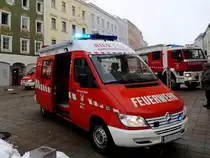 MB C/311CDI KDO2 der FF-Ried i.I.; bei einem Brandeinsatz am Hauptplatz; 130213