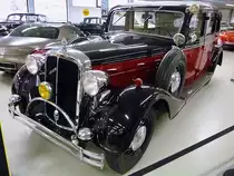 Maybach SW 35, Autosammlung Steim in Schramberg, 6.3.11 
Baujahr 1935, Spohn-Karosserie
6 Zylinder, 140 PS aus 3500 ccm. 
140 km/h schnell und 2300 kg schwer. 