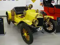 Ford T Speedster, Autosammlung Steim in Schramberg, 6.3.11 
Baujahr 1915 
4 Zylinder, 20 PS aus 2900 ccm. 
80 km/h schnell und 550 kg schwer. 